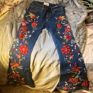 DRIFTWOOD embroidered jeans!
